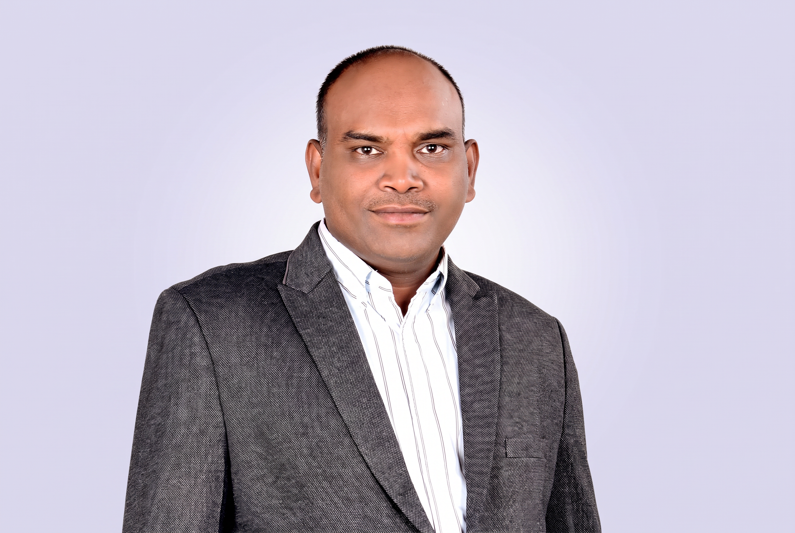 Madan Kumar Divvela, Enterprise AI Transformation expert at Maxis AI